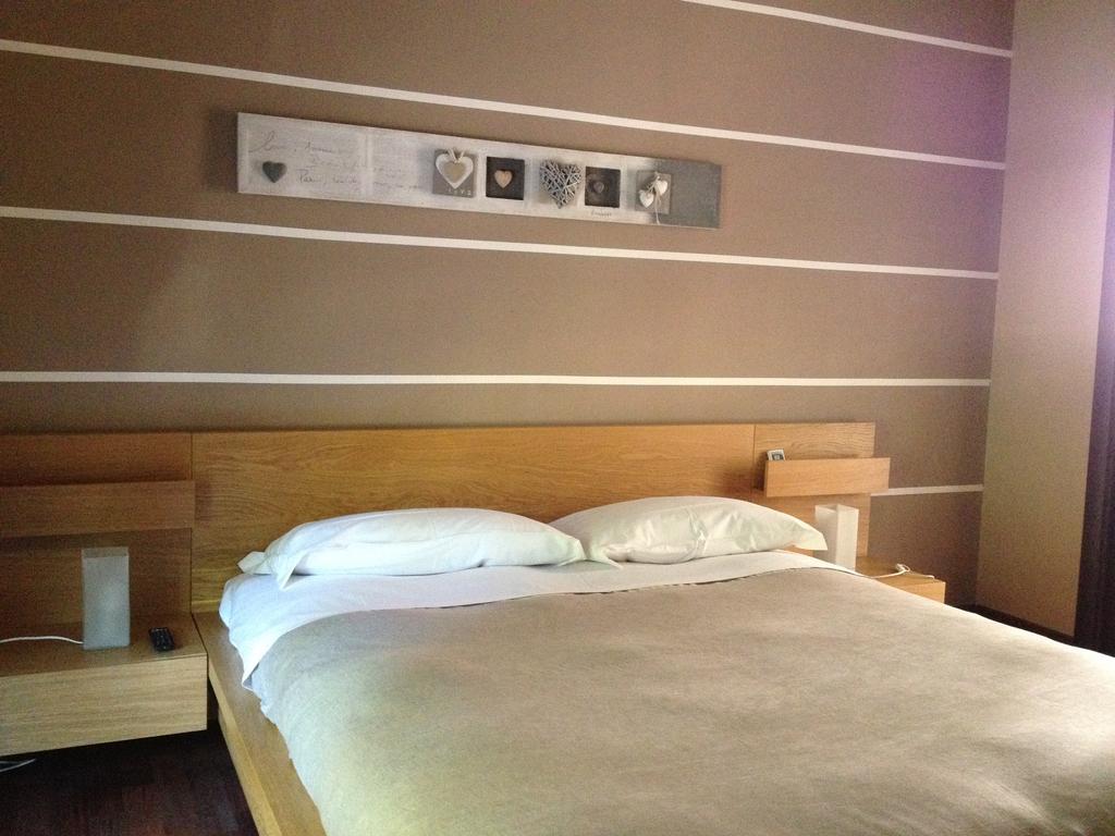 Casa Bona Apartment Alba  Room photo